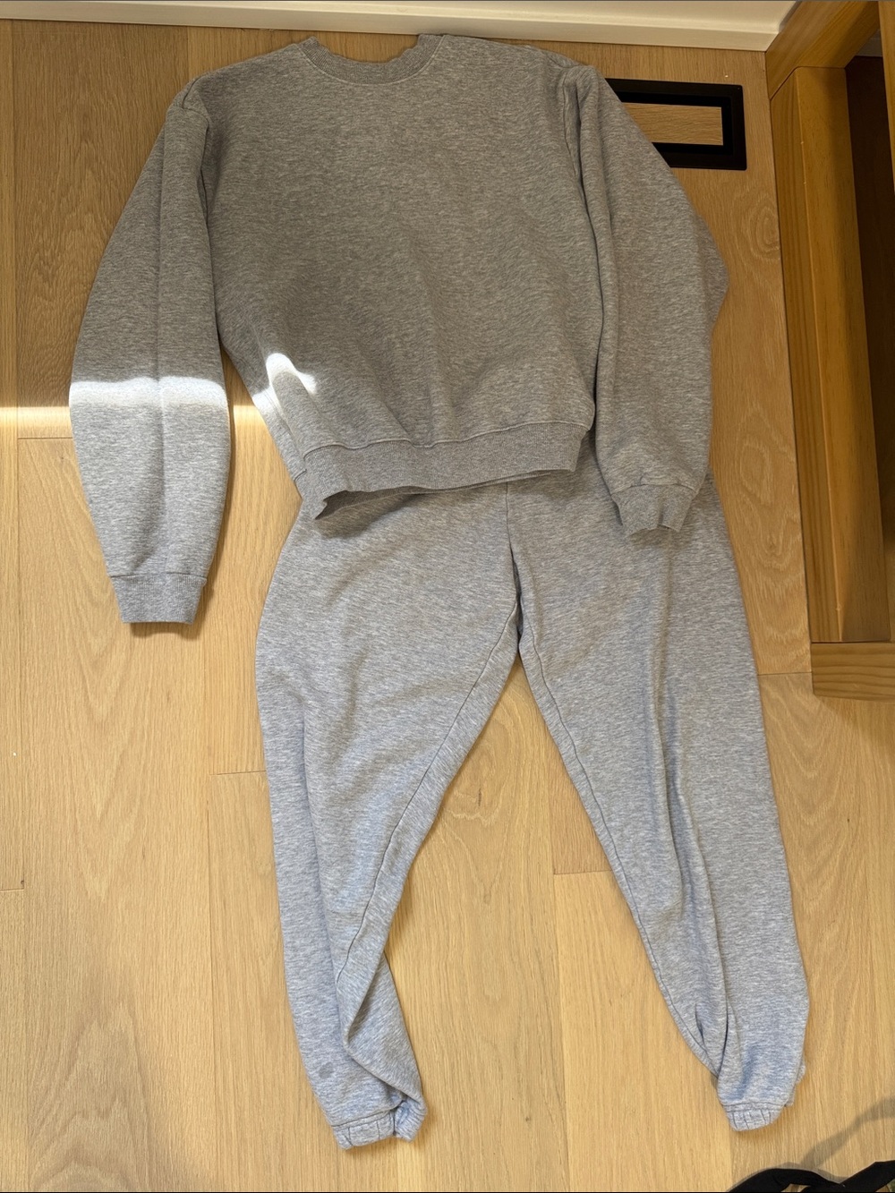 SKIMS Heather Gray Sweatshirt and Joggers Set